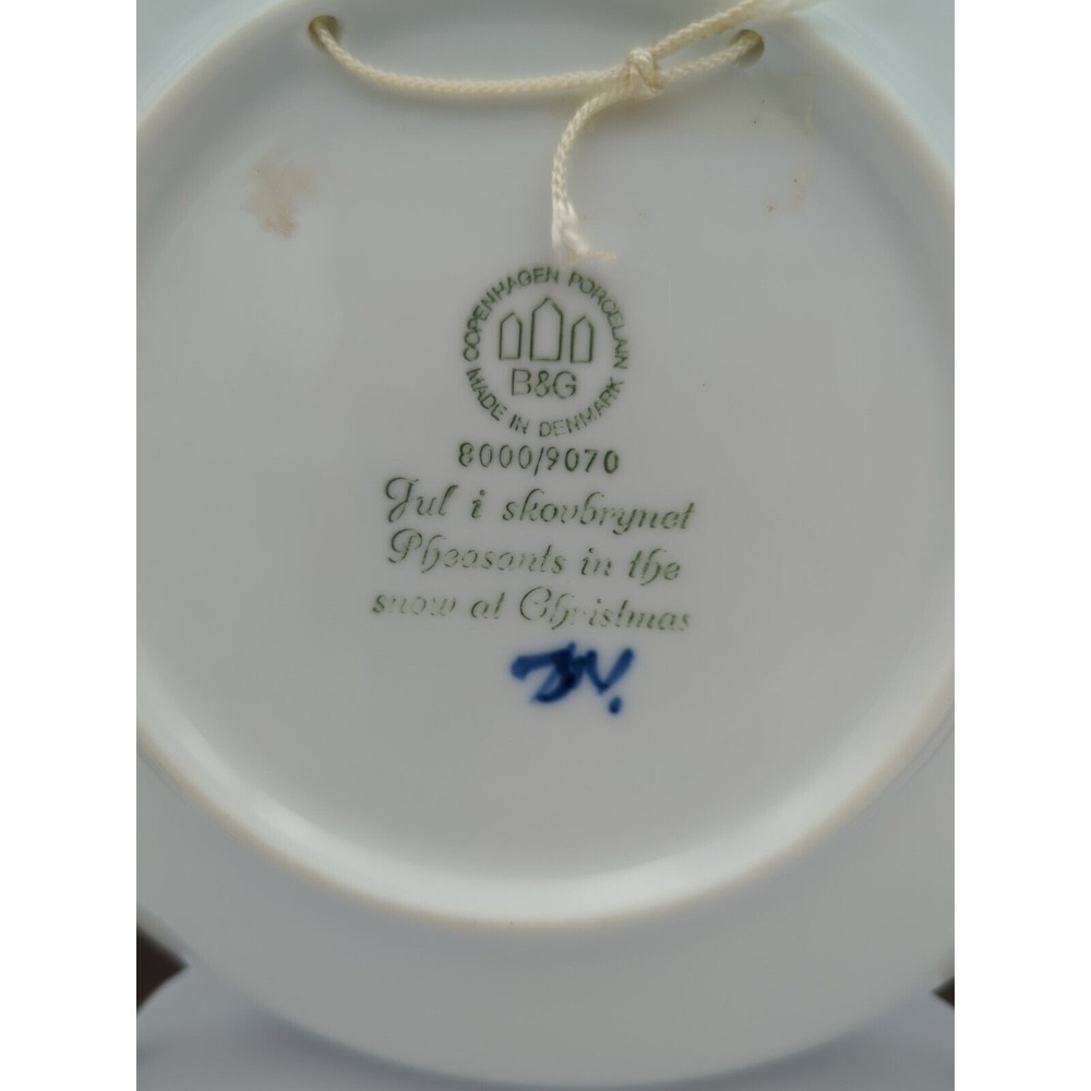 B&G Denmark Copenhagen Porcelain Plate 1970 "Pheasants in the Snow at Christmas" - Picture 2 of 3